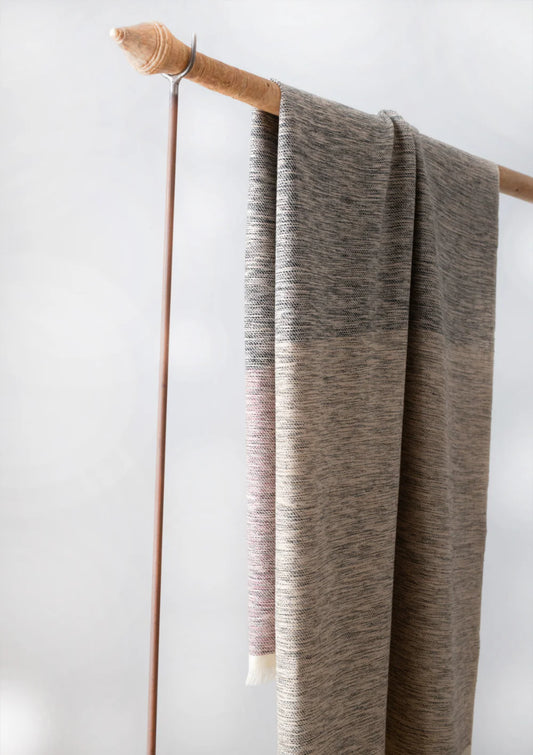 Ombre Throw in Merino Wool, Natural, Pale and Black